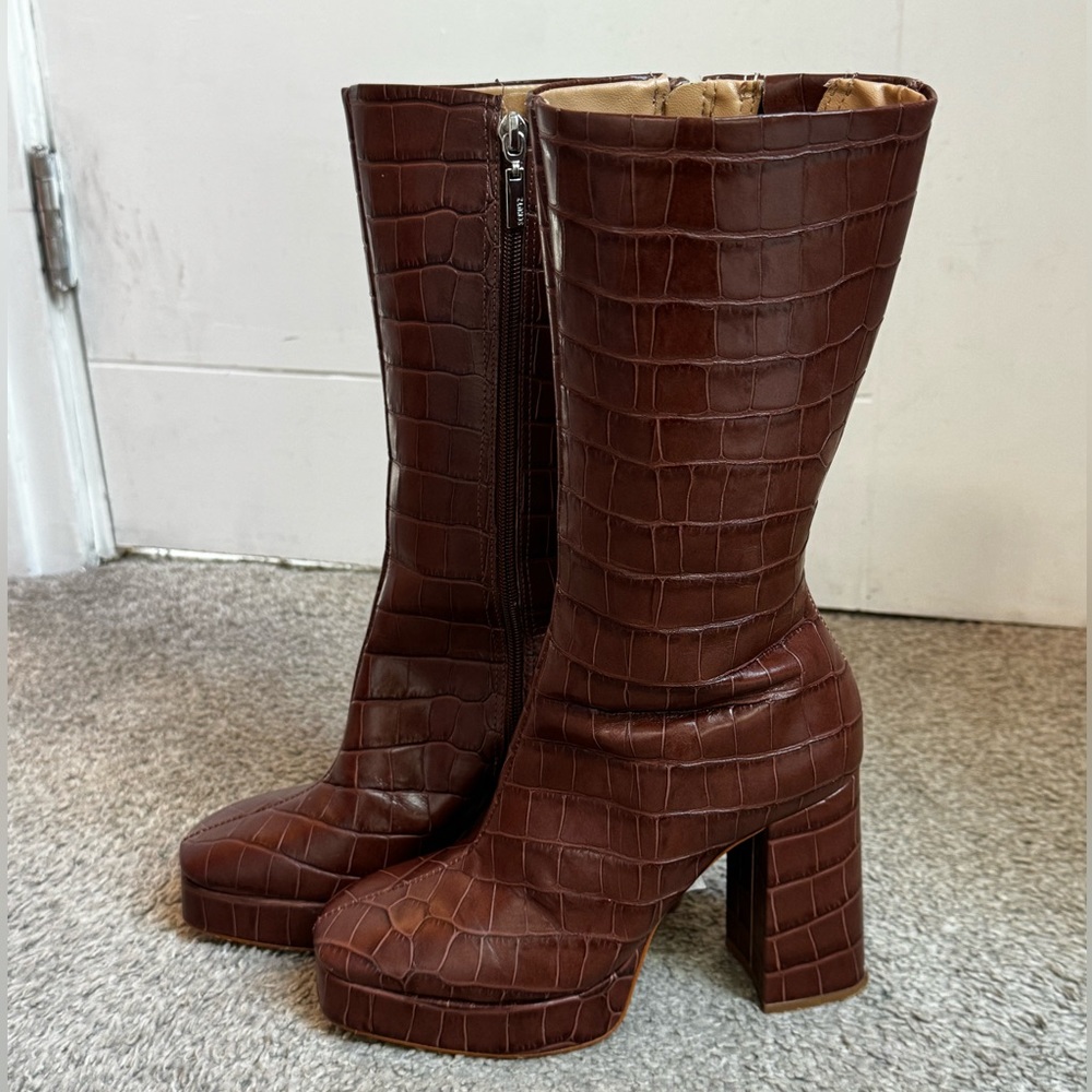 Schutz Rafa Platform Boot - Picture 5 of 10